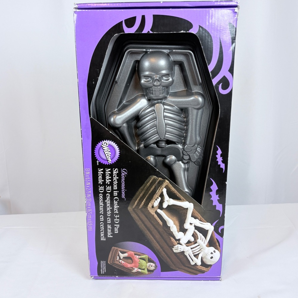 Wilton Dimensions Skeleton in Casket 3-D Cake Pan Halloween Coffin Party Gothic